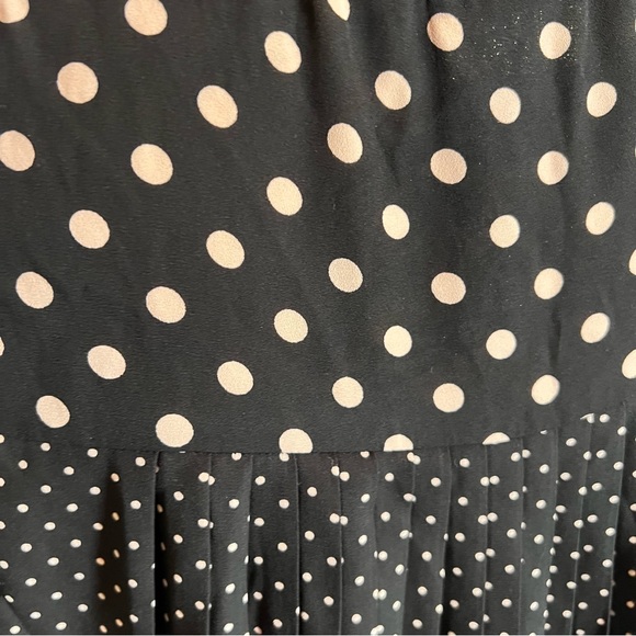 💚W5 Black and Tan Polka Dot Sleeveless Crew Neck Blouse - Picture 4 of 6